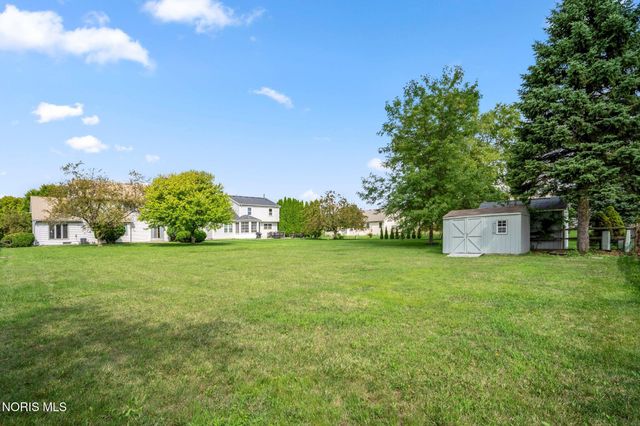 1909 Hartford Lane, Holland, OH 43528