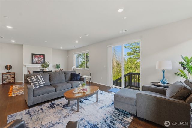 1018 Timberline Avenue, Bremerton, WA 98312