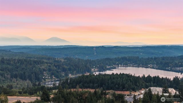 1018 Timberline Avenue, Bremerton, WA 98312