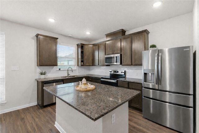 2208 Johnny Lyon Court, Bryan, TX 77807