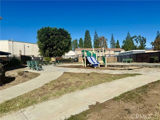 470 W Jackson, Rialto, CA 92376