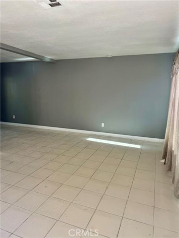 470 W Jackson, Rialto, CA 92376