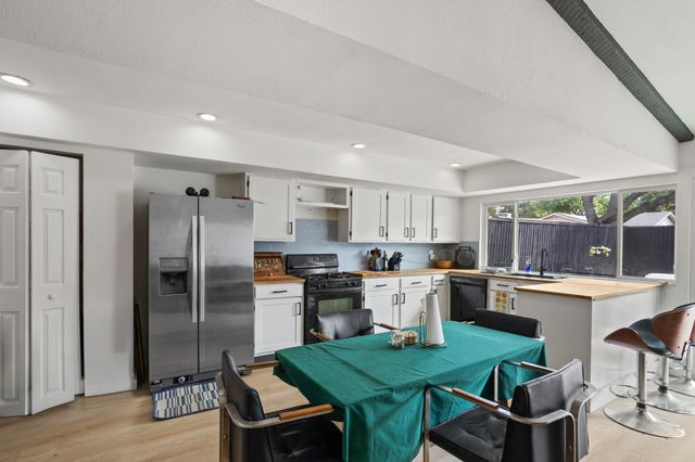 2834 Dove Meadow Drive, Garland, TX 75043