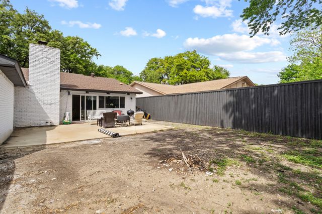 2834 Dove Meadow Drive, Garland, TX 75043