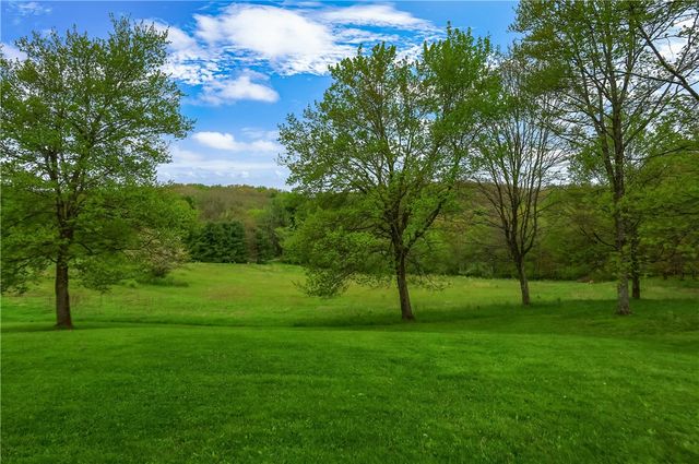 481 Chicora Fenelton Road, Donegal, PA 16025