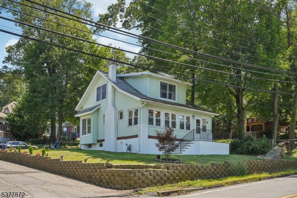 432 Howard Blvd, Mount Arlington Boro, NJ 07856