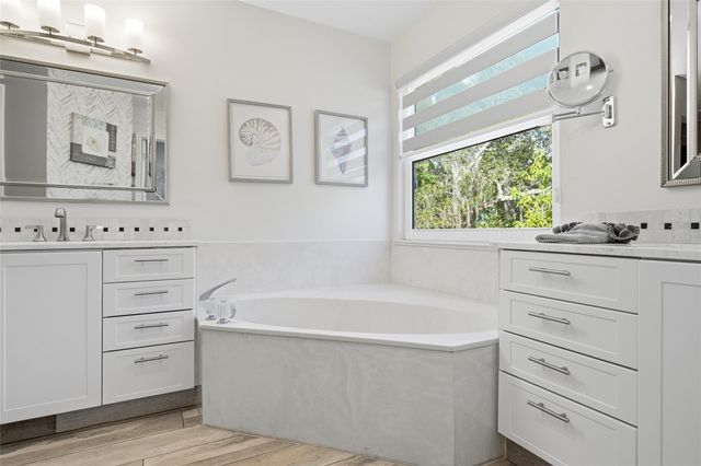 2727 NW Florida Ave, Stuart, FL 34994