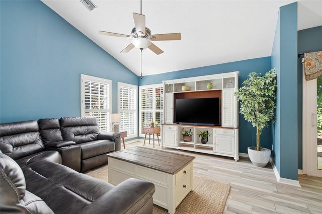 2727 NW Florida Ave, Stuart, FL 34994