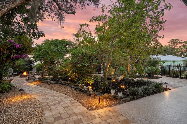 2727 NW Florida Ave, Stuart, FL 34994