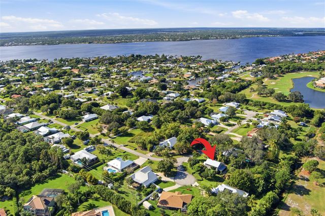 2727 NW Florida Ave, Stuart, FL 34994