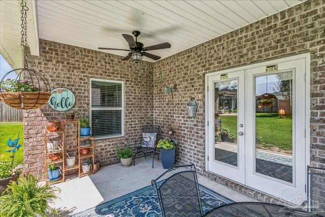 972 Jacobs Way, Cantonment, FL 32533