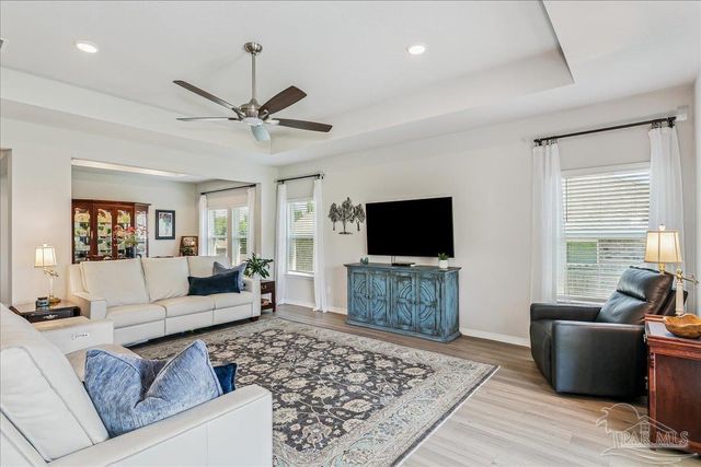 972 Jacobs Way, Cantonment, FL 32533