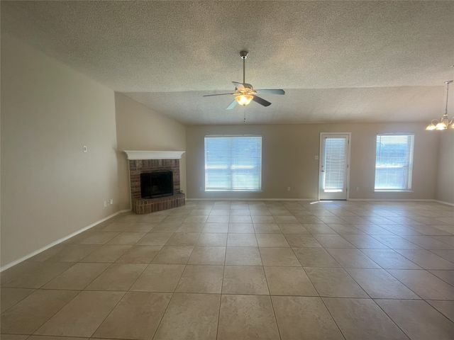 2712 Jennie Wells Drive, Mansfield, TX 76063