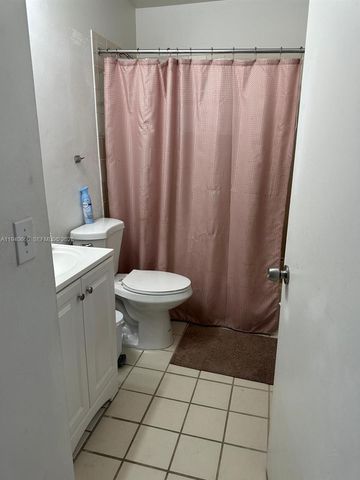 3242 NW 203rd St, Miami Gardens, FL 33056