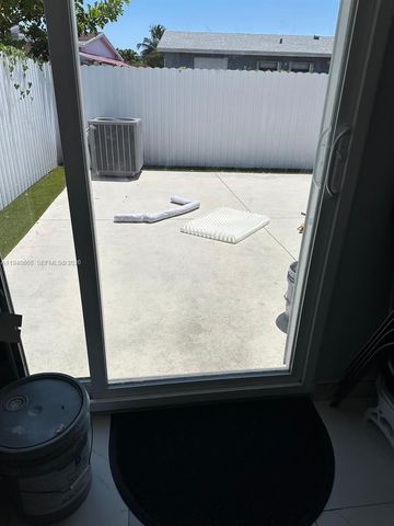 3242 NW 203rd St, Miami Gardens, FL 33056