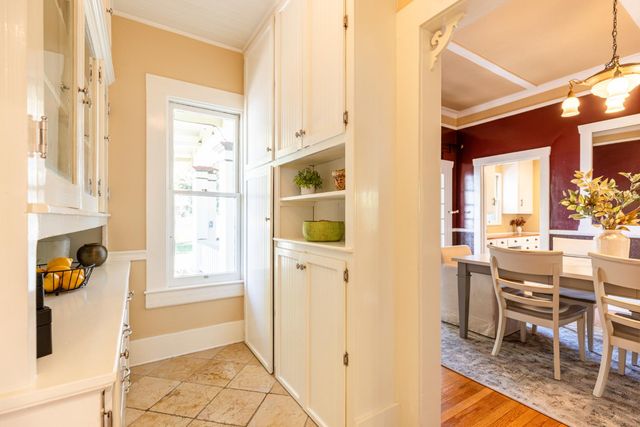 359 Linden Ave, Auburn, CA 95603