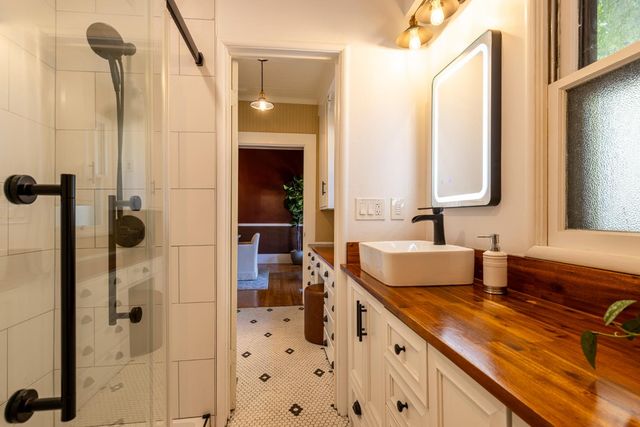 359 Linden Ave, Auburn, CA 95603