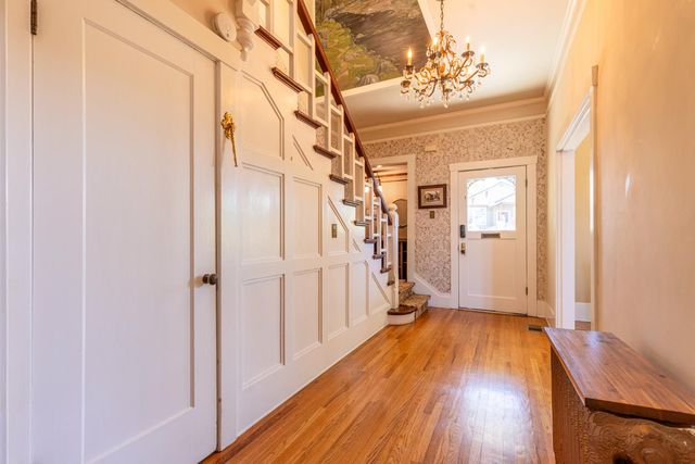359 Linden Ave, Auburn, CA 95603