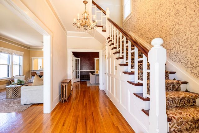 359 Linden Ave, Auburn, CA 95603