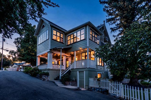 359 Linden Ave, Auburn, CA 95603