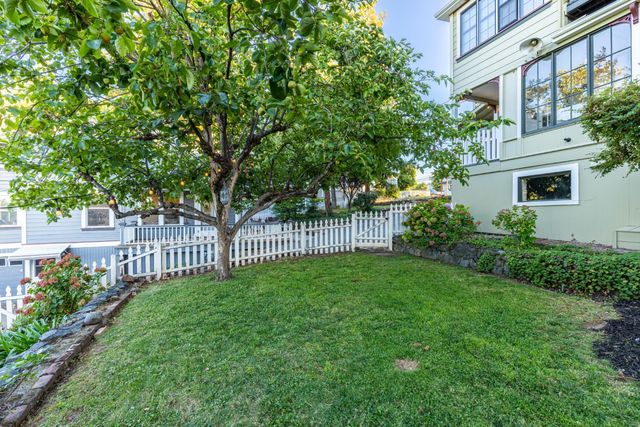 359 Linden Ave, Auburn, CA 95603