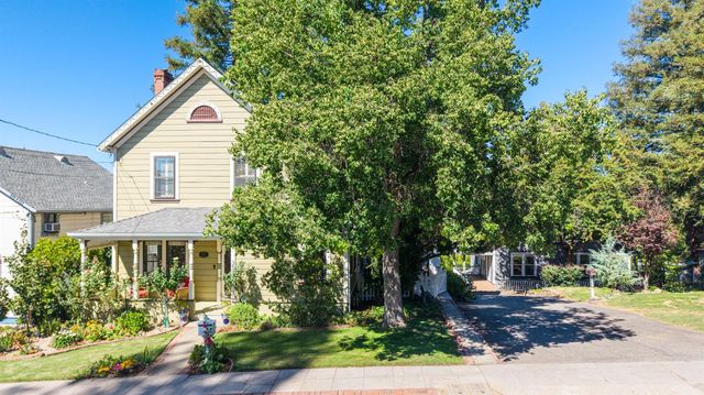 359 Linden Ave, Auburn, CA 95603