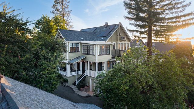 359 Linden Ave, Auburn, CA 95603