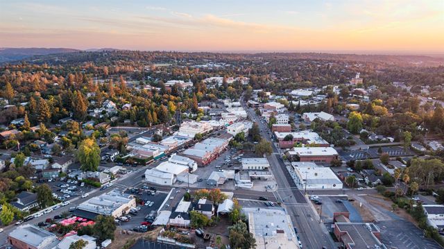 359 Linden Ave, Auburn, CA 95603