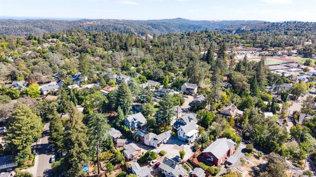 359 Linden Ave, Auburn, CA 95603