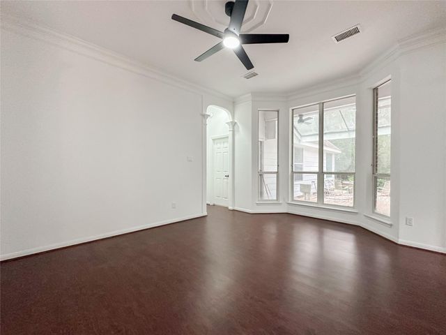 93 N Acacia Park Circle, The Woodlands, TX 77382