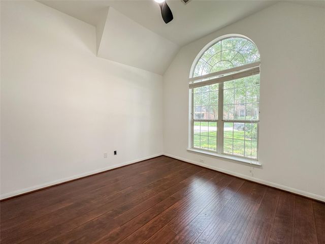 93 N Acacia Park Circle, The Woodlands, TX 77382