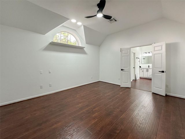 93 N Acacia Park Circle, The Woodlands, TX 77382