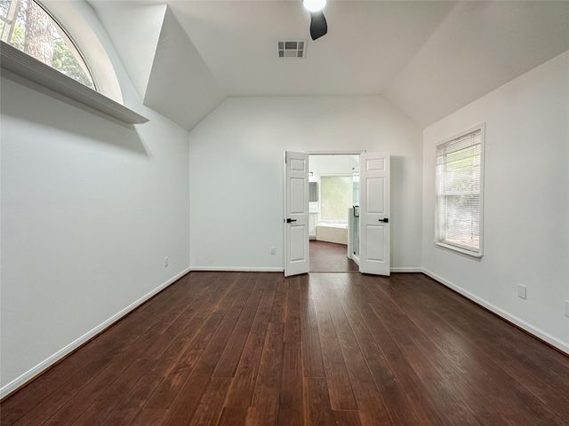 93 N Acacia Park Circle, The Woodlands, TX 77382