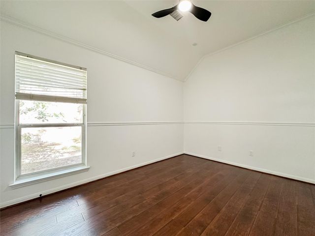 93 N Acacia Park Circle, The Woodlands, TX 77382