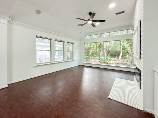 93 N Acacia Park Circle, The Woodlands, TX 77382