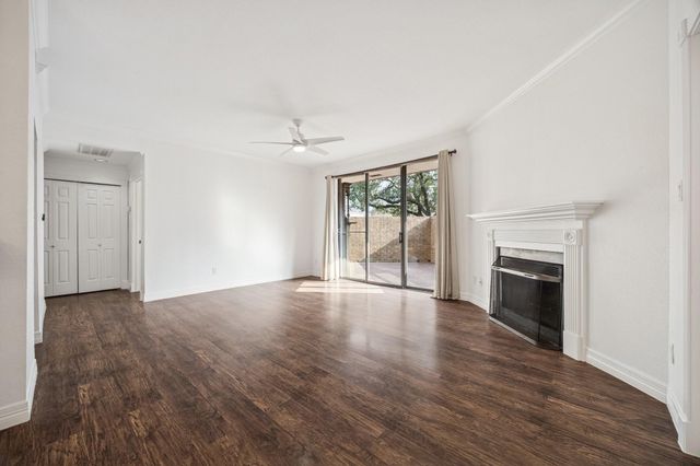 5200 Weslayan Street 101, Houston, TX 77005