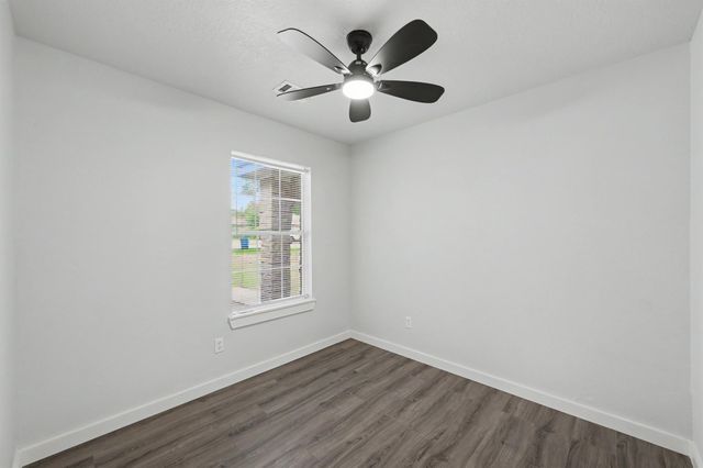 5540 N Buffalo Cir, Willis, TX 77378