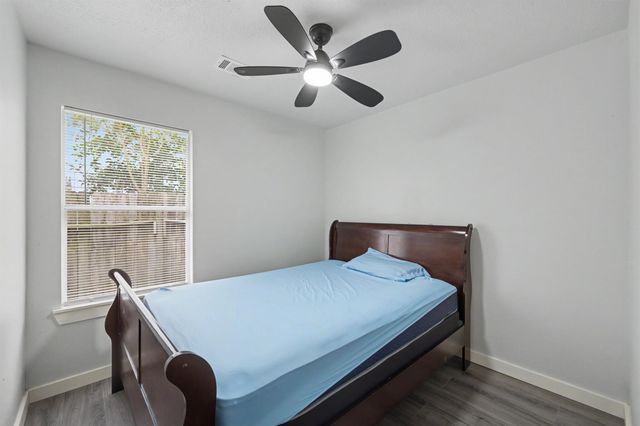5540 N Buffalo Cir, Willis, TX 77378