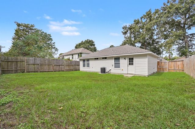 5540 N Buffalo Cir, Willis, TX 77378