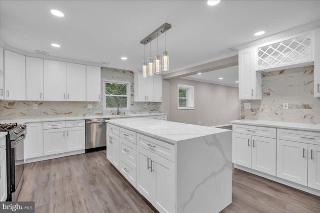 2480 MONMOUTH RD, Jobstown, NJ 08041