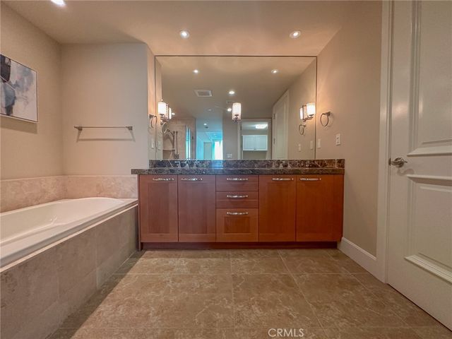 5068 Scholarship, Irvine, CA 92612