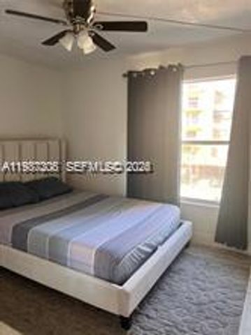 5201 NW 7th Street 314, Miami, FL 33126