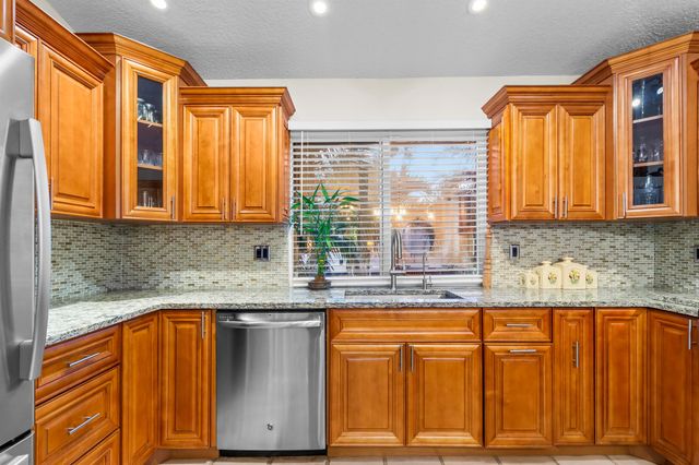 6700 Via Regina, Boca Raton, FL 33433