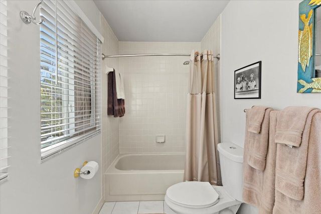 6700 Via Regina, Boca Raton, FL 33433