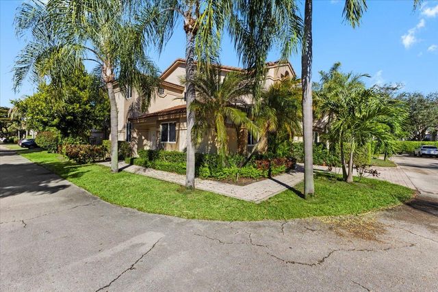 6700 Via Regina, Boca Raton, FL 33433