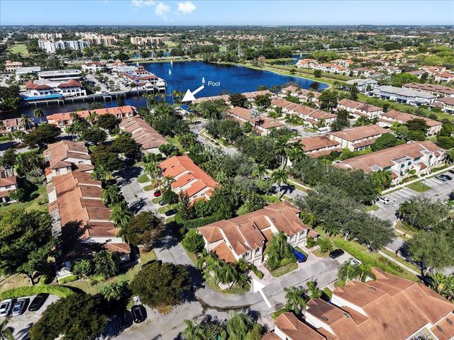 6700 Via Regina, Boca Raton, FL 33433