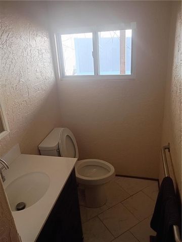 2249 Blue Ridge Boulevard, Kansas City, MO 64052