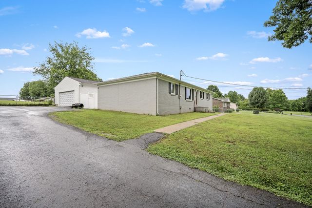 822 River Ranch Rd, Shelbyville, TN 37160