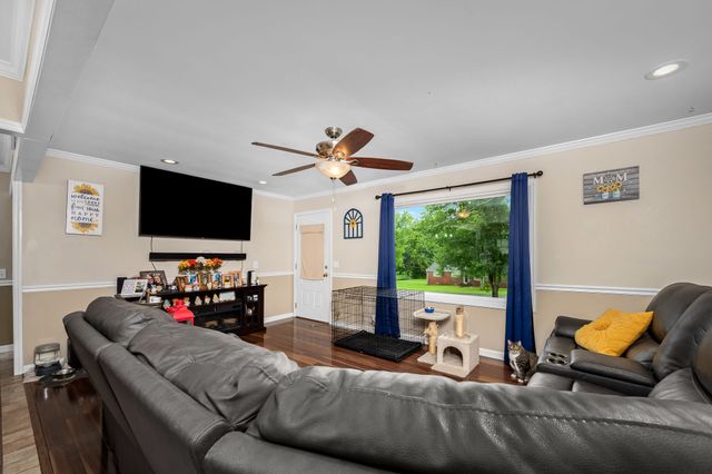 822 River Ranch Rd, Shelbyville, TN 37160