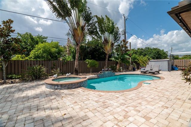 4525 29th AVE SW, Naples, FL 34116
